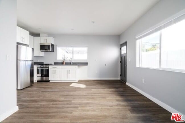 Building Photo - 12457 Hortense St