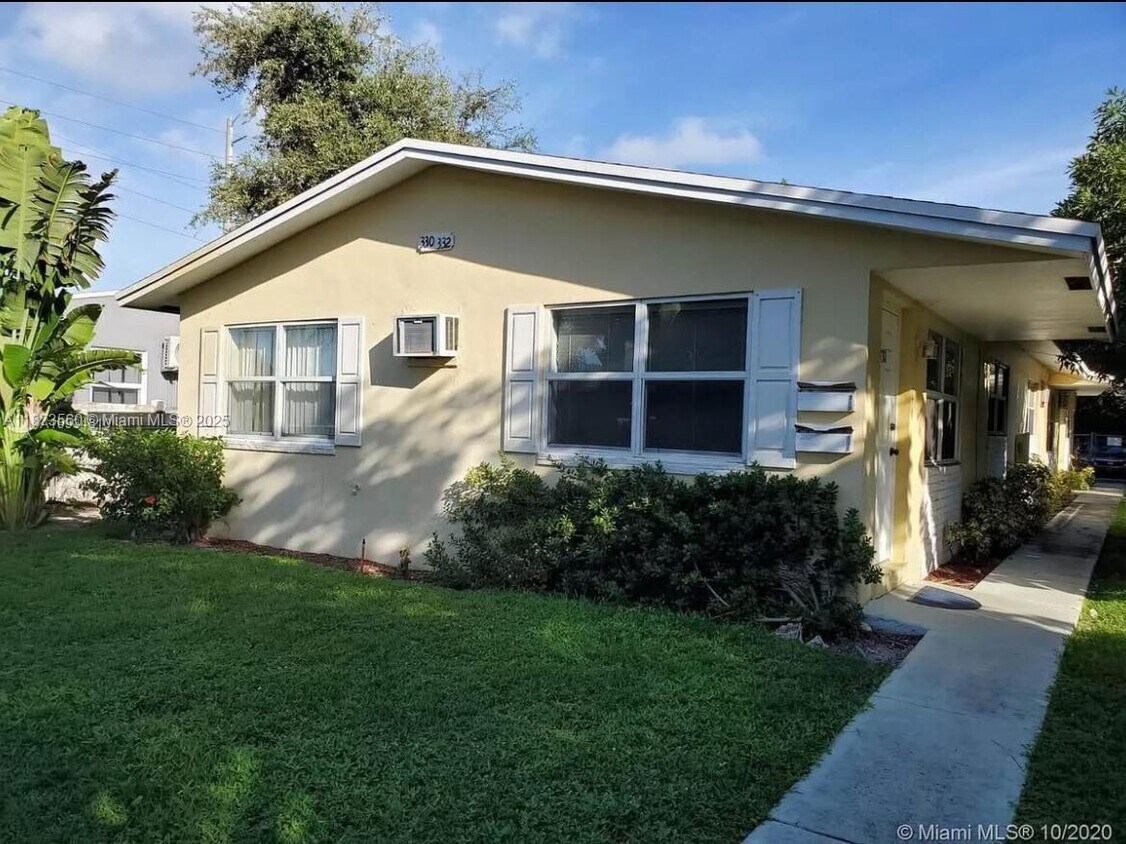 Foto principal - 332 SW 15th St