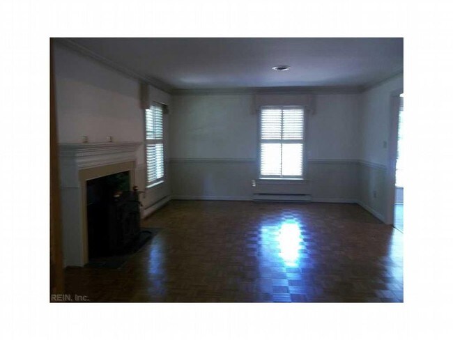 Building Photo - 1403 Hickman Dr
