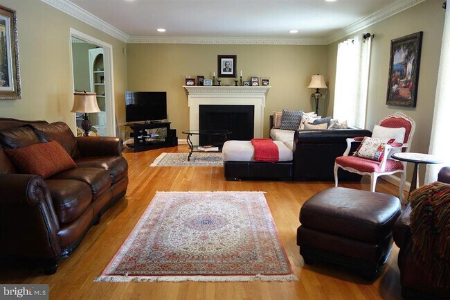 Building Photo - 5303 Burling Terrace