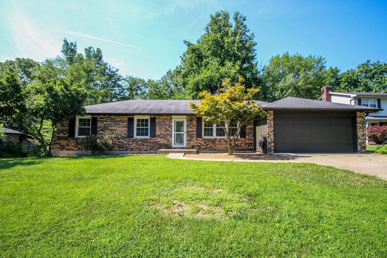 Primary Photo - Large newly remodeled Georgetown Home