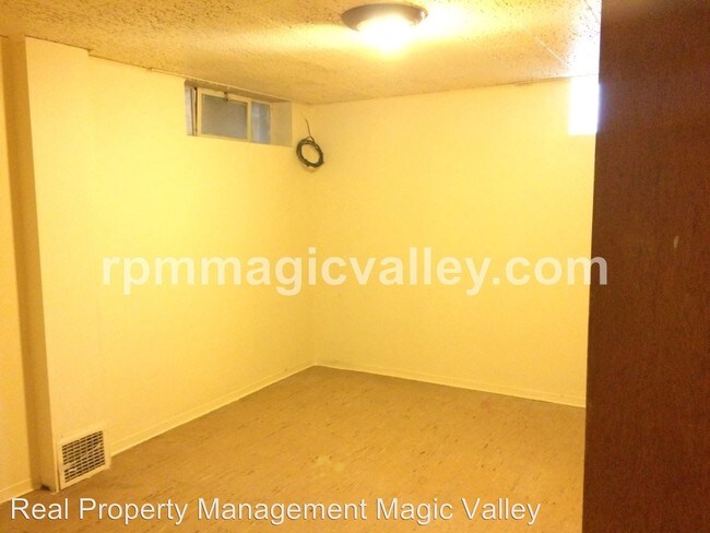 Foto del edificio - 1643 Poplar Ave