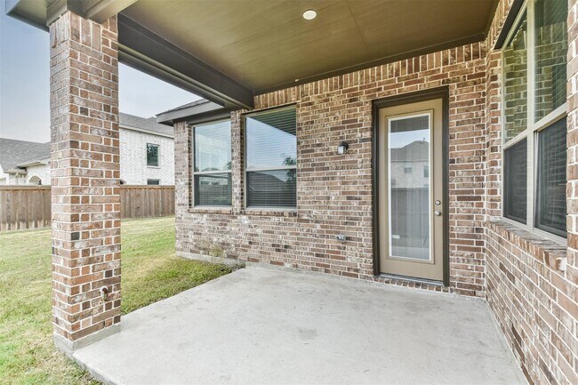 Building Photo - 27025 Sofia Forest Dr