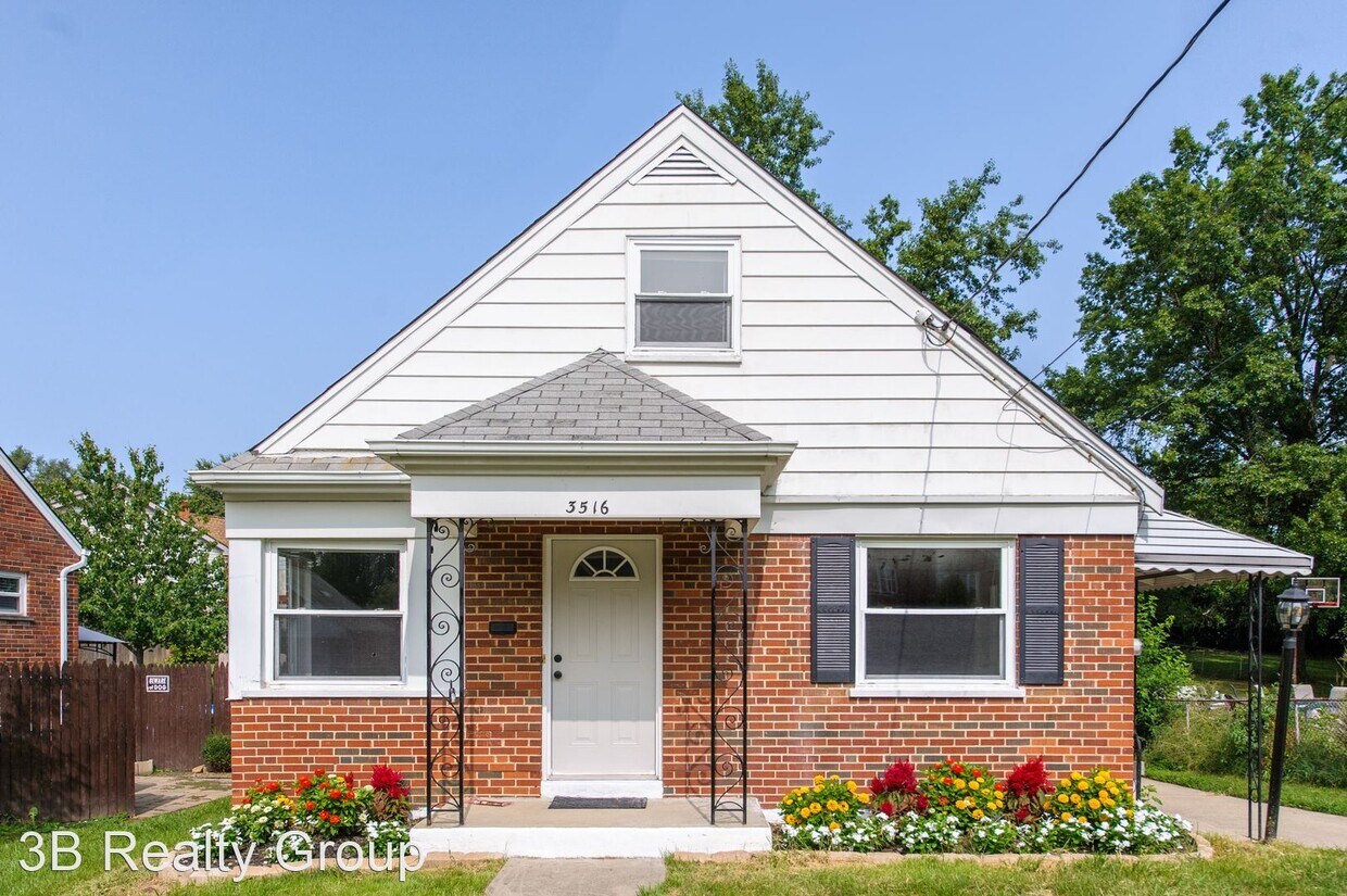 Primary Photo - 3 br, 2 bath House - 3516 LOCUST LN