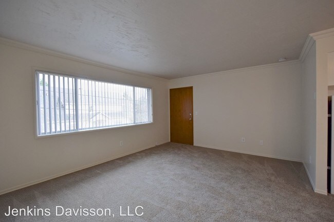 Foto del edificio - 1303-1311 NE 24th Ave