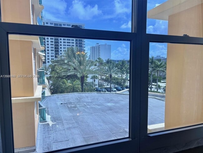 Foto del edificio - 2501 S Ocean Dr