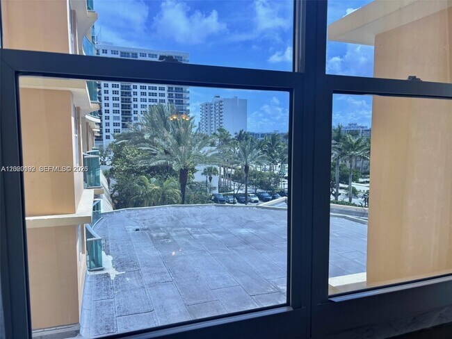 Building Photo - 2501 S Ocean Dr