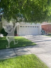 Building Photo - 3042 Bea Dr