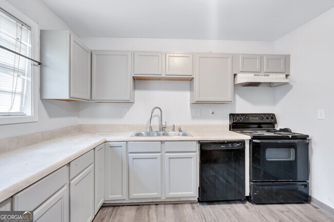 Foto del edificio - 968 Sexton Dr