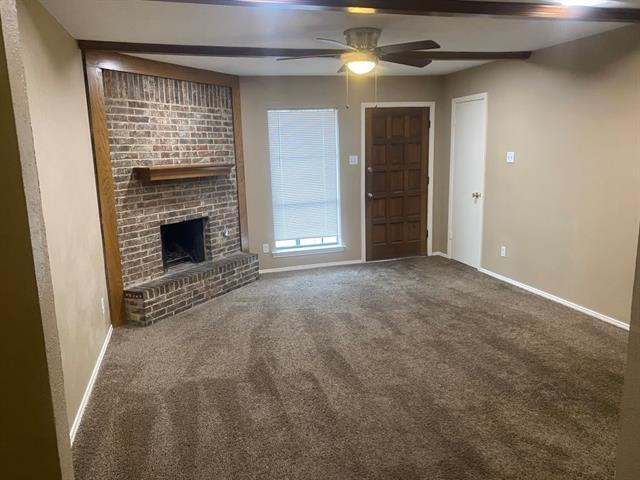 Foto del edificio - 1229 Willow Wood Ct