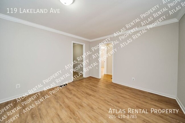 Foto del edificio - 119 Lakeland Ave