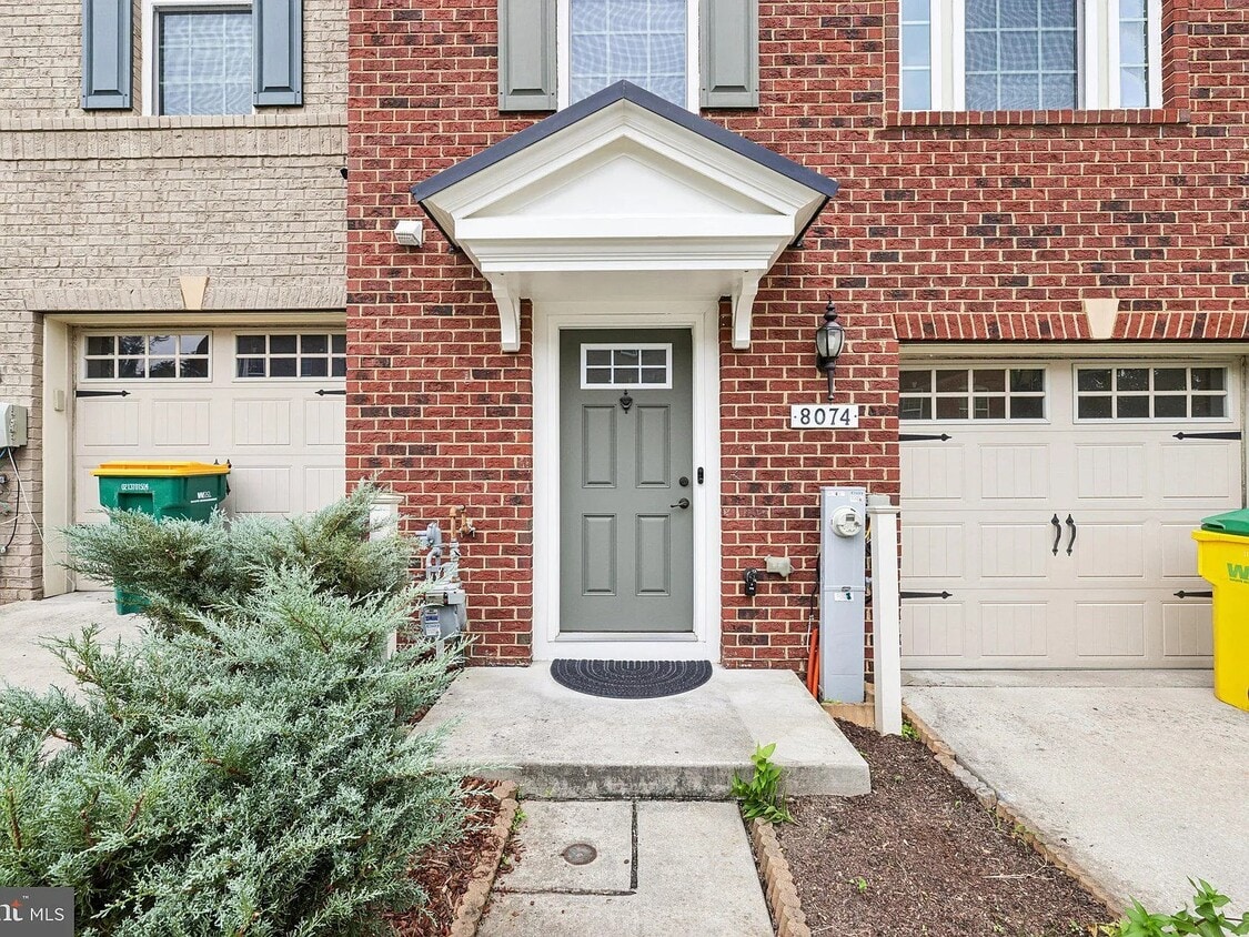 Photo - 8074 Locust Mill St (Ellicott City, MD)