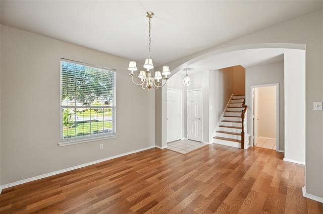Foto del edificio - 10420 Lake Bend Trail