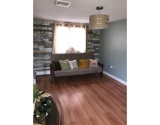 Foto del edificio - 728 Stony Hill Rd