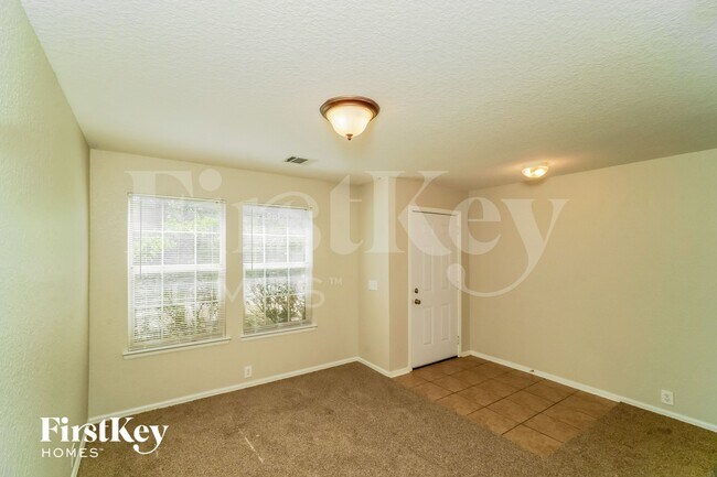 Building Photo - 3838 Sausalito Fern