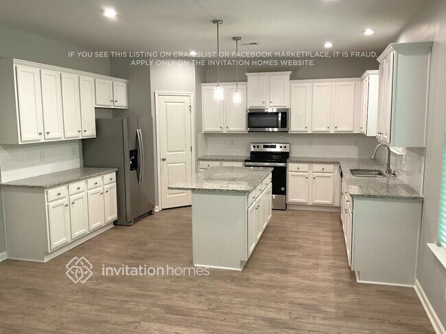 Foto del edificio - 713 Denise Ct