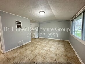 Building Photo - 2303 Fielding Dr