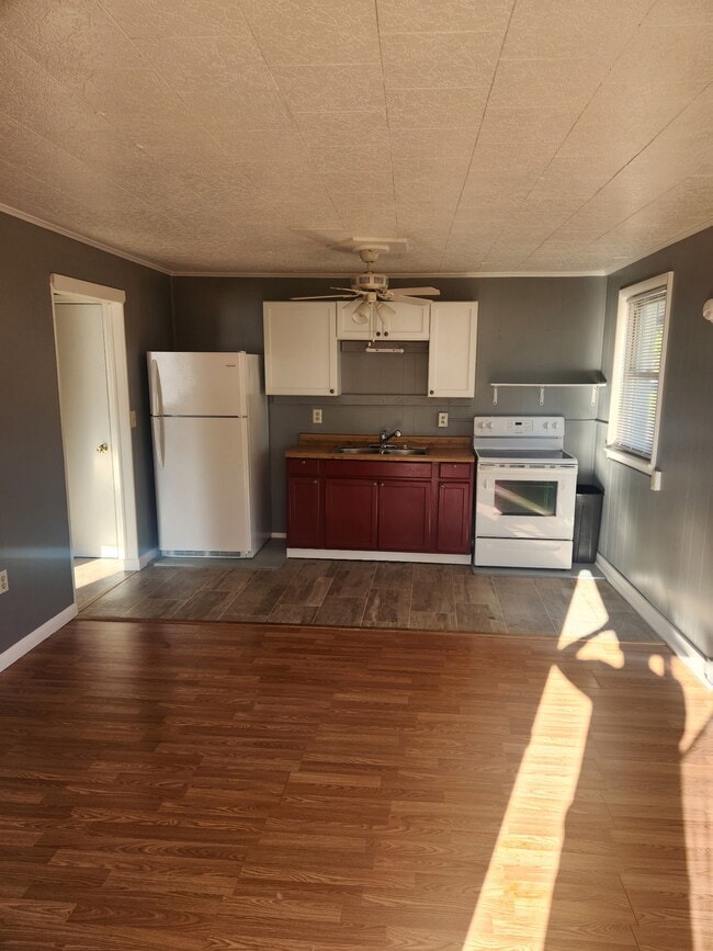 Building Photo - 8594 Apple Harvest Dr