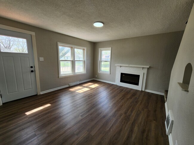 Foto del edificio - 608 6th St NW