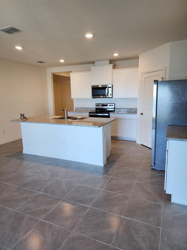 Foto del edificio - 4946 Barr St