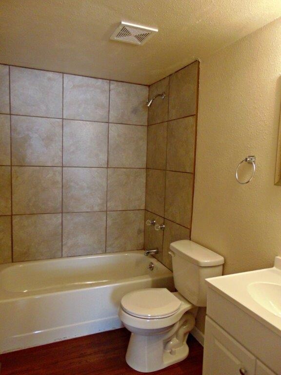 Interior Photo - 2609 E Dale Street
