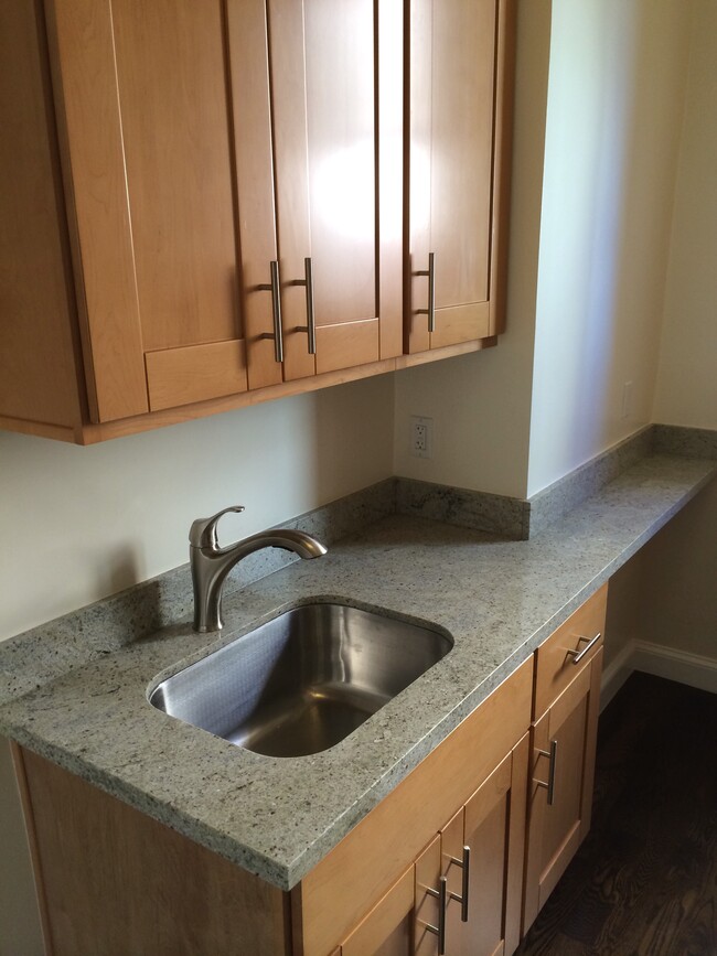 Building Photo - Warrington Apartments