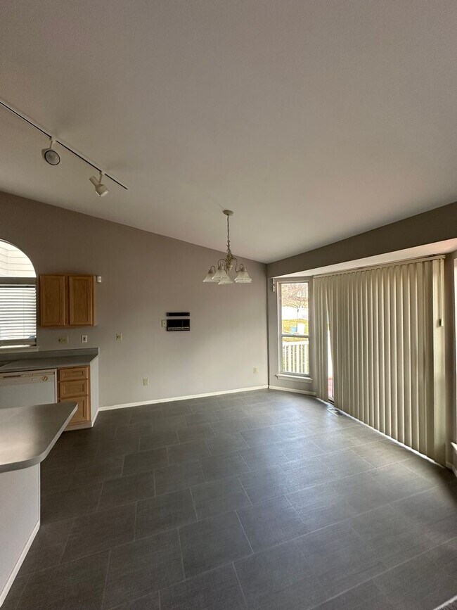 Foto del edificio - 16944 Hickory Crest Dr
