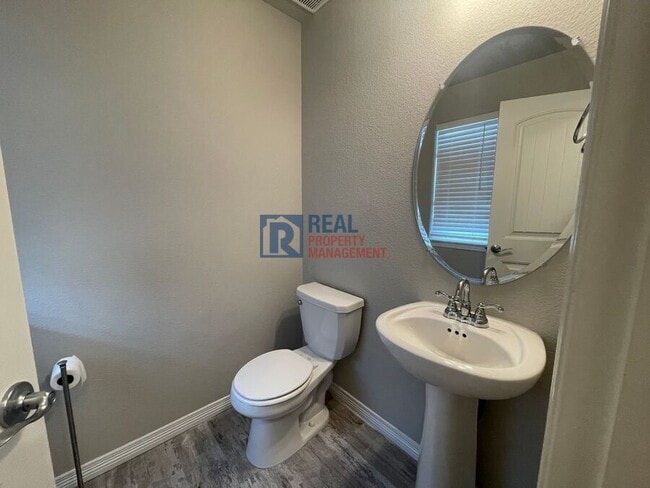 Foto del edificio - 5308 Pabst Dr