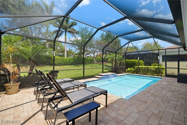 Foto del edificio - 14671 Topsail Dr