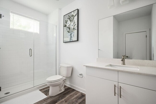 Foto del edificio - 542 Boulevard NE