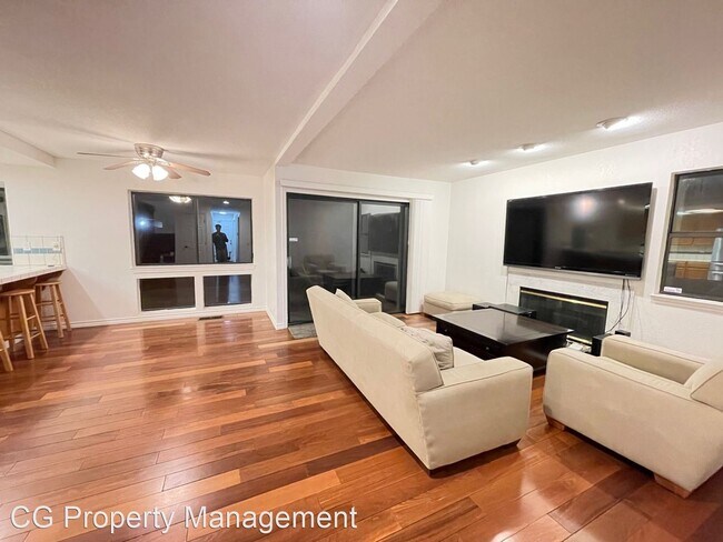 Foto del edificio - 4 br, 3 bath House - 1099 Maxey Dr