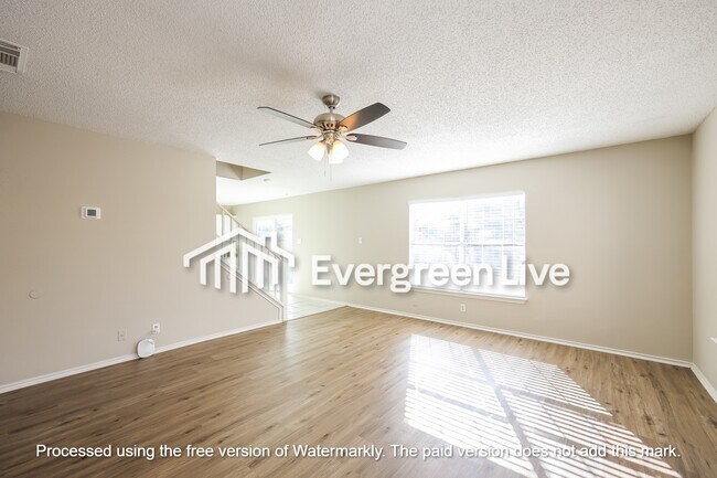 Foto del edificio - 6015 Encanto Point Dr