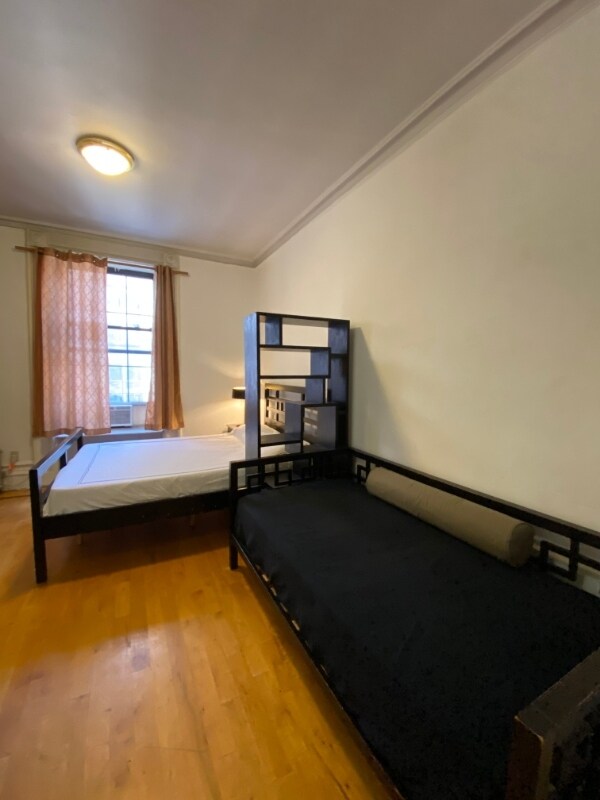 Primary Photo - 238 Madison Ave
