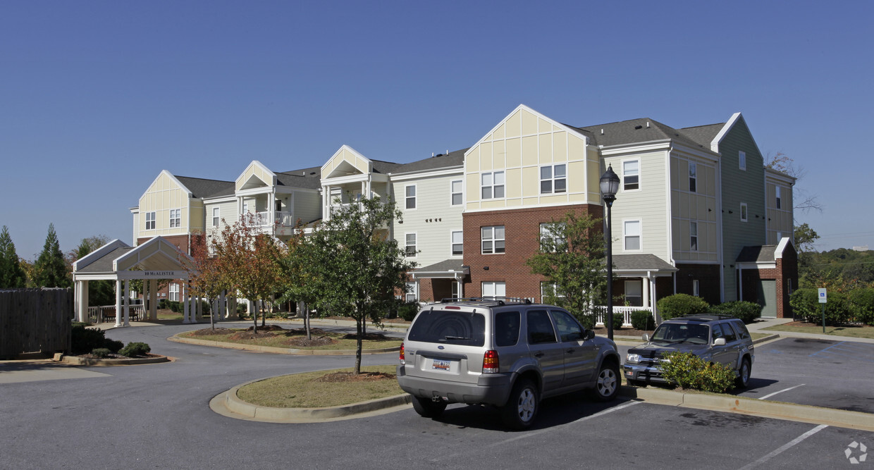 Foto principal - Charleston Place Apartments