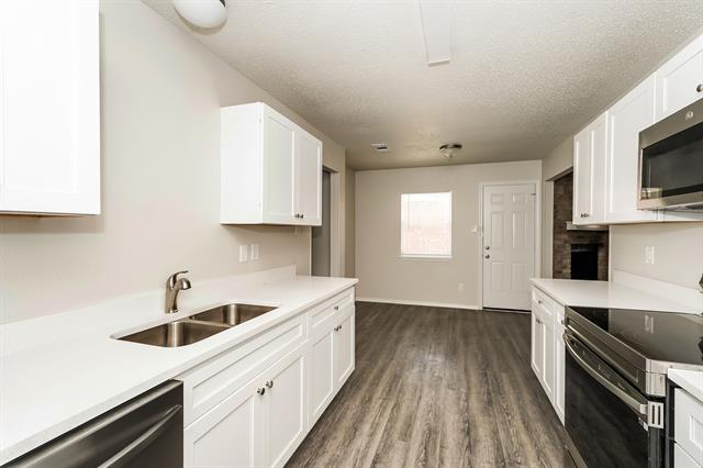 Building Photo - 2336 Markland St