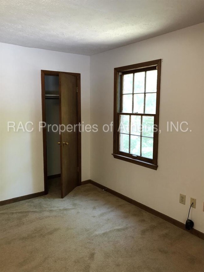 Foto del edificio - 144 Highland Park Dr