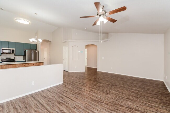 Building Photo - 12357 W Heatherbrae Dr
