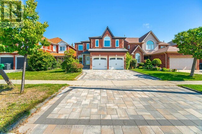 Photo du bâtiment - 5217 Fallingbrook Dr