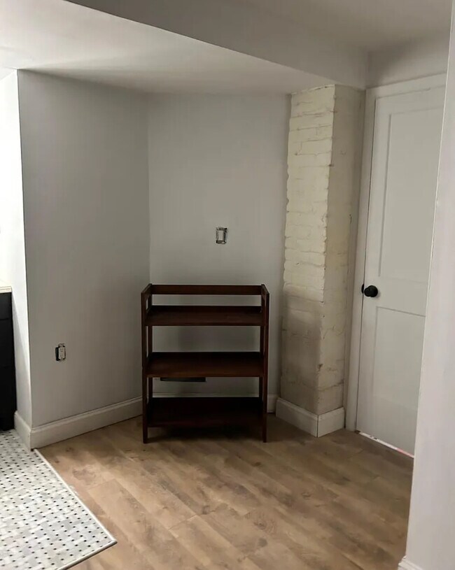 Foto del edificio - 336 F St NE