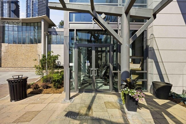 Building Photo - 2240 Lake Shore Blvd W