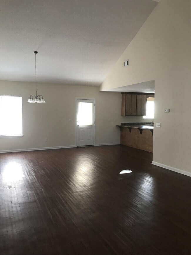 Foto del edificio - 2806 Davis Rd