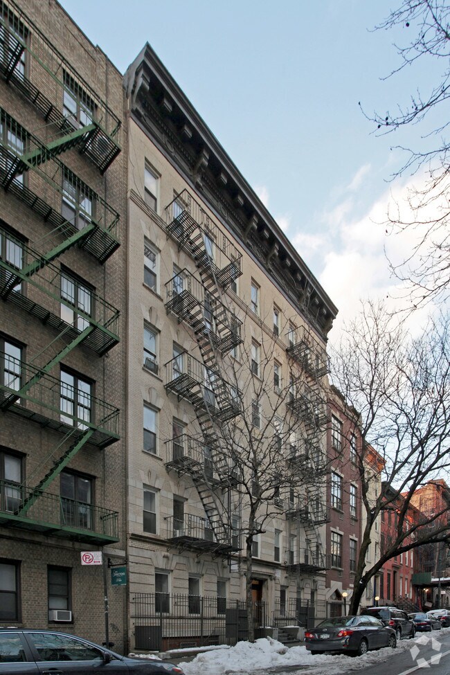 Primary Photo - 451-453 W 44th St