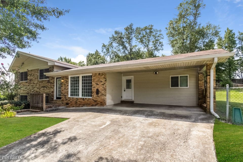104 W Burke St, Stockbridge, GA 30281 House for Rent in Stockbridge, GA