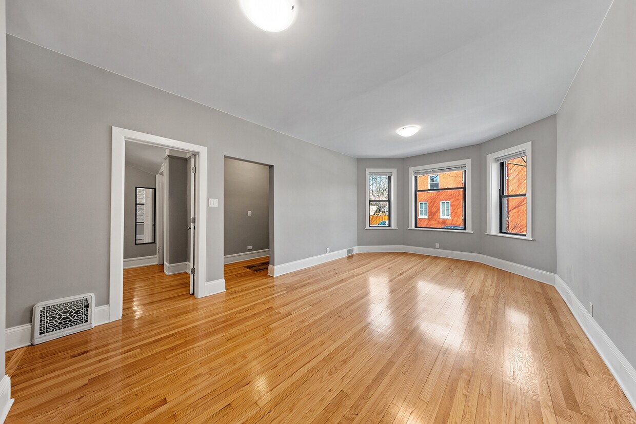 Living Room View 1 - 3536 N Wolcott Ave