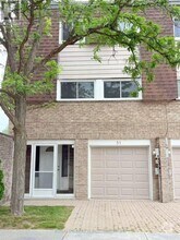 Building Photo - 653-653 Village Pkwy