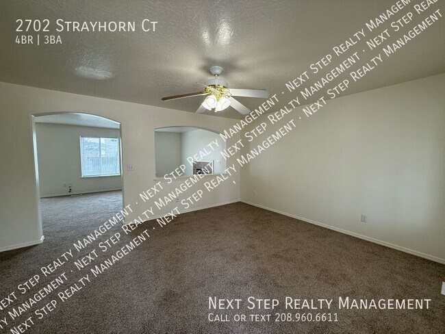 Foto del edificio - 2702 Strayhorn Ct