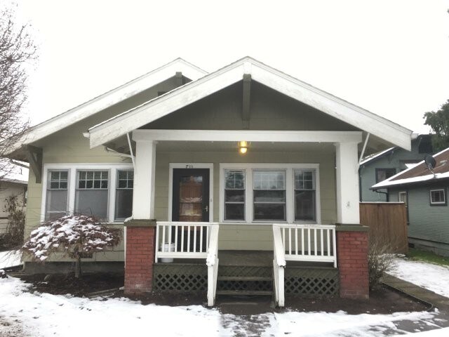 Primary Photo - 711 Kincaid Ave