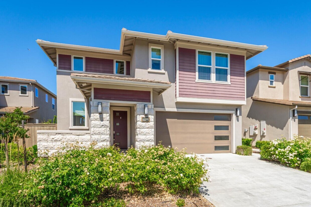 Foto principal - 4455 English Elm St