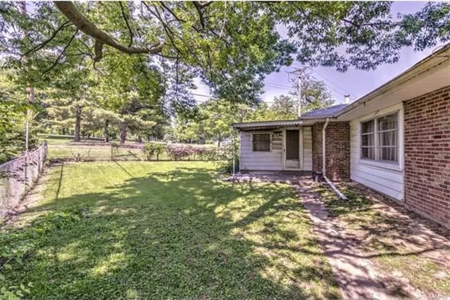 Building Photo - Charming 2BD/1BA at St. Louis