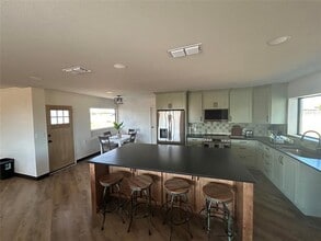 Building Photo - 5400 Ridgeline Dr